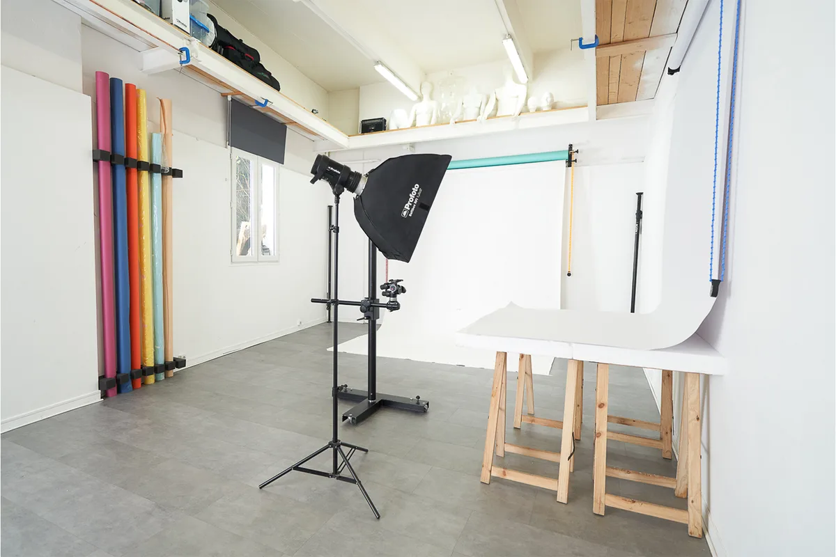 Espace Créatif avec Plateau Intérieur et Extérieur, 45 sqm, photo shoot, pop-up rental in Paris, additional interior view