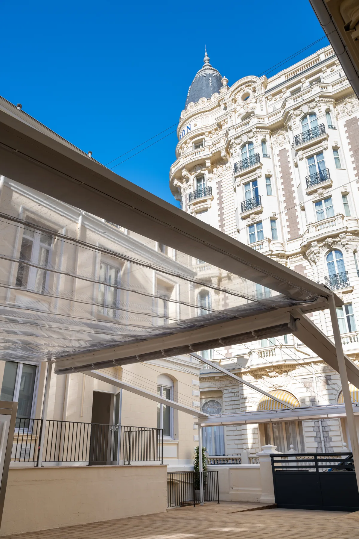 Espace Croisette - Flexible Event Space in Cannes, 434 sqm, retail activation, pop-up rental, additional interior view