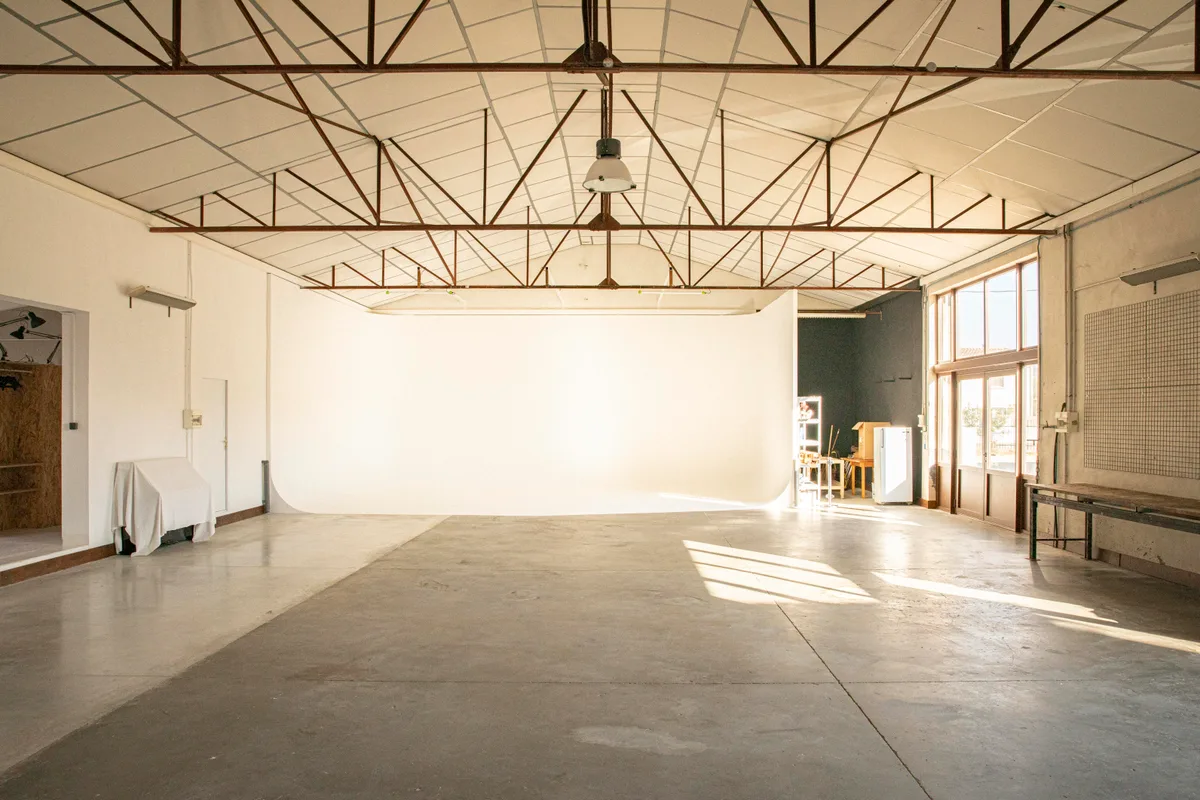 Espace de 300 m² à Louer à Charleval, workshop, pop-up rental, interior view