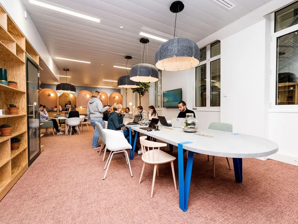 Espace de Coworking avec Terrasses et Salle de Sport, 1 sqm, networking event, pop-up rental in Paris