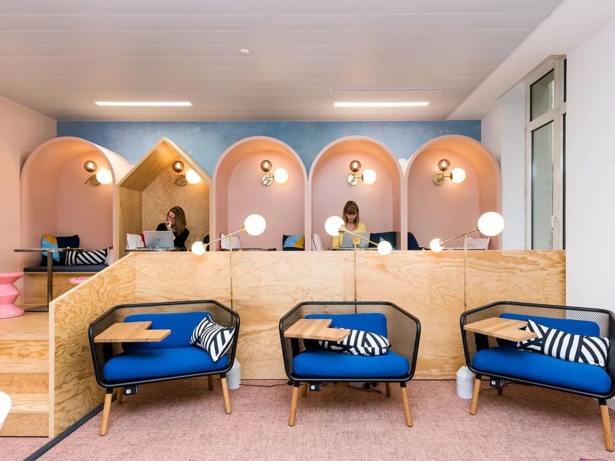Espace de Coworking avec Terrasses et Salle de Sport, 1 sqm, networking event, pop-up rental in Paris, interior view