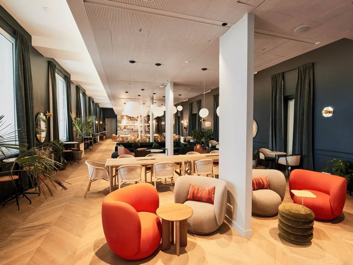 Espace de Coworking Historique à Paris 8, 1 sqm, networking event, pop-up rental, second interior view