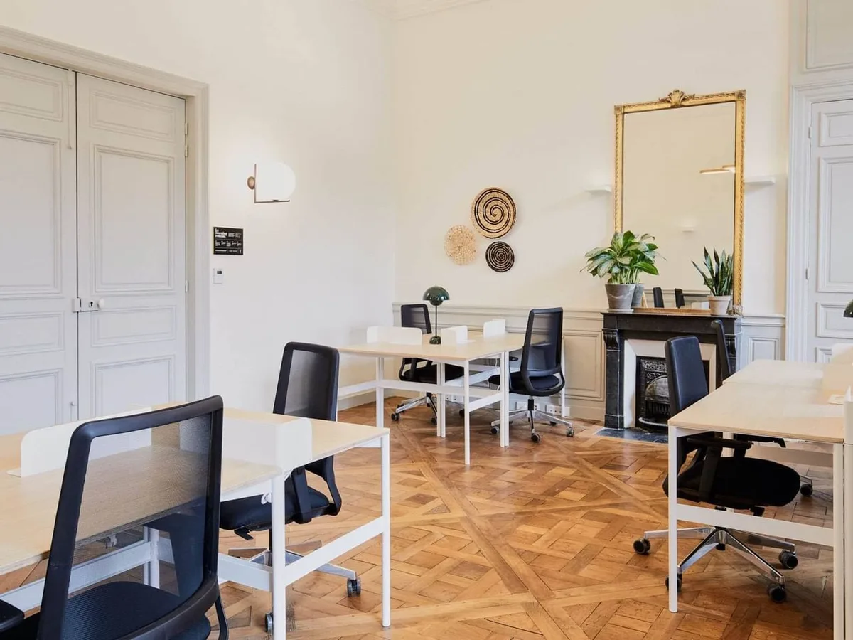 Espace de Coworking Historique à Paris 8, 1 sqm, networking event, pop-up rental, additional interior view