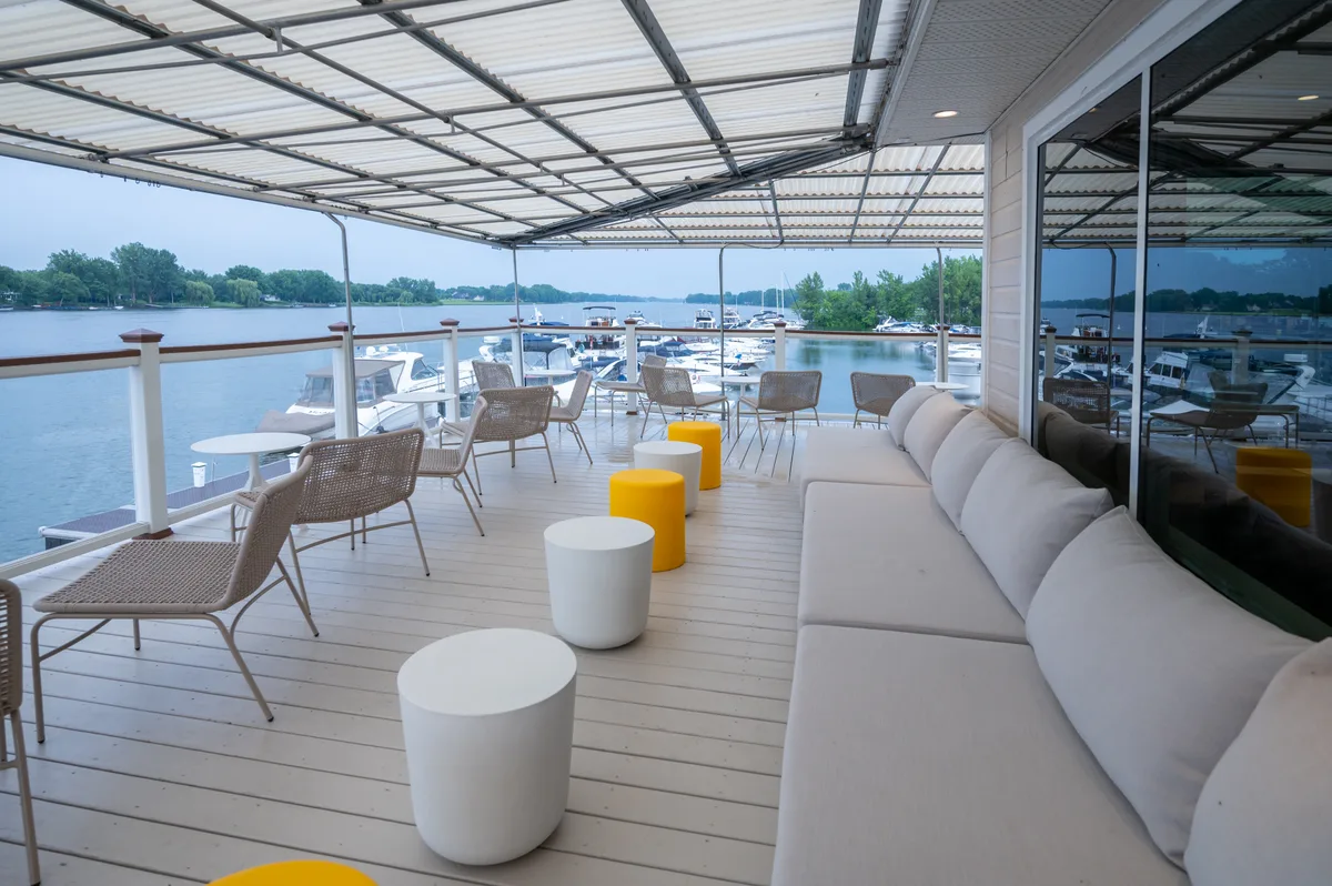 Espace de réception avec vue sur la Rivière Richelieu, 191 sqm, private event, pop-up rental in Saint-Jean-sur-Richelieu