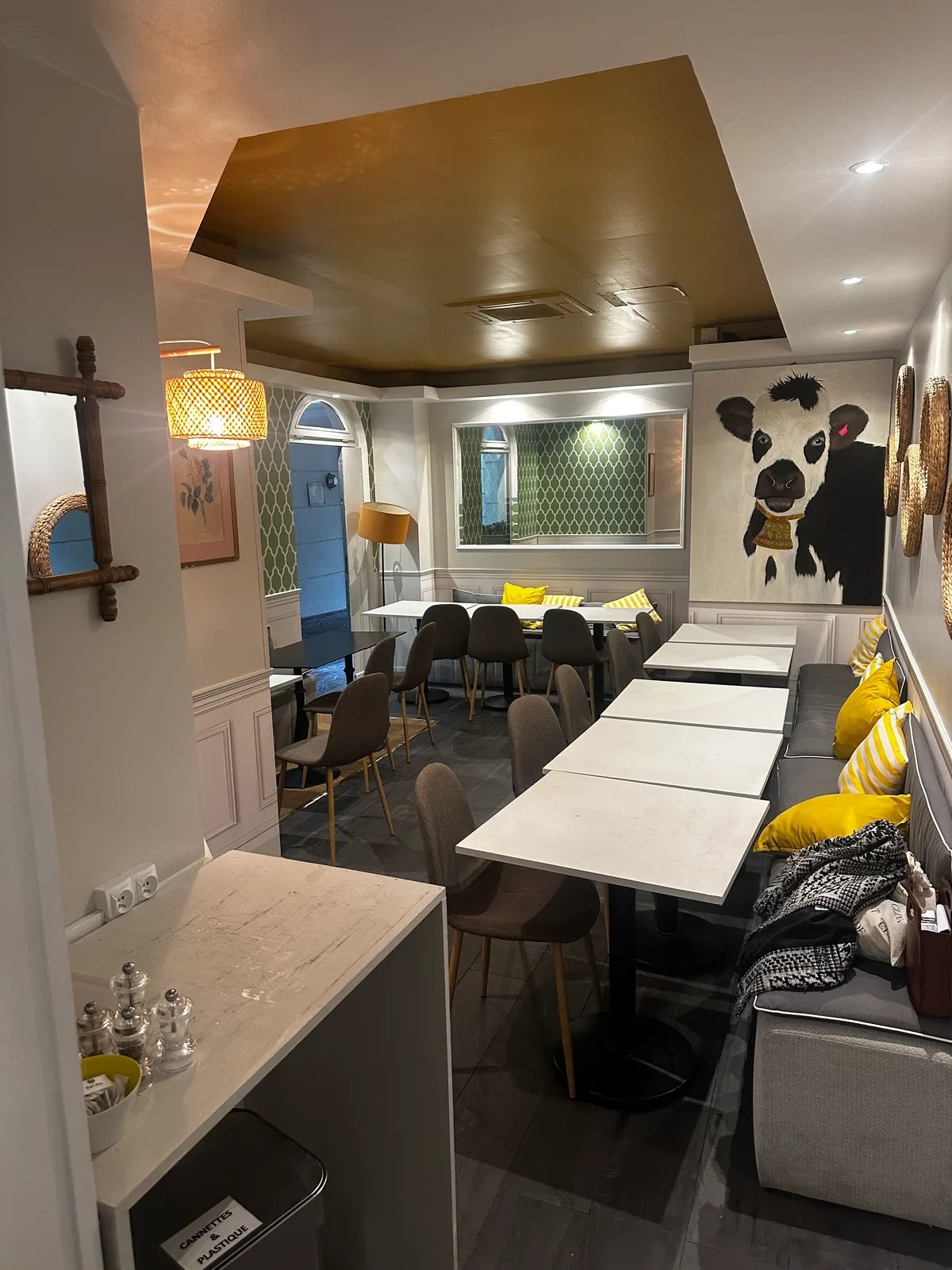 Espace de Restaurant Familial à Louer dans le 16e Arrondissement, 90 sqm, pop up store in Paris, second interior view