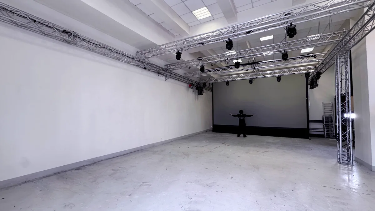 Espace de tournage et photo de 200 m² à Paris, video production, pop-up rental in Les Lilas, additional interior view
