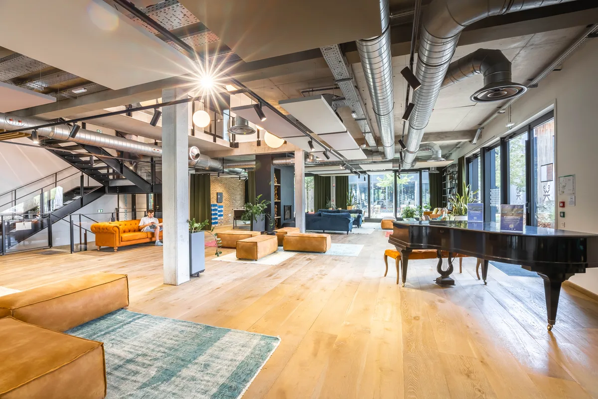 Espace de travail à Lesquin, 2497 sqm, showroom presentation, pop-up rental