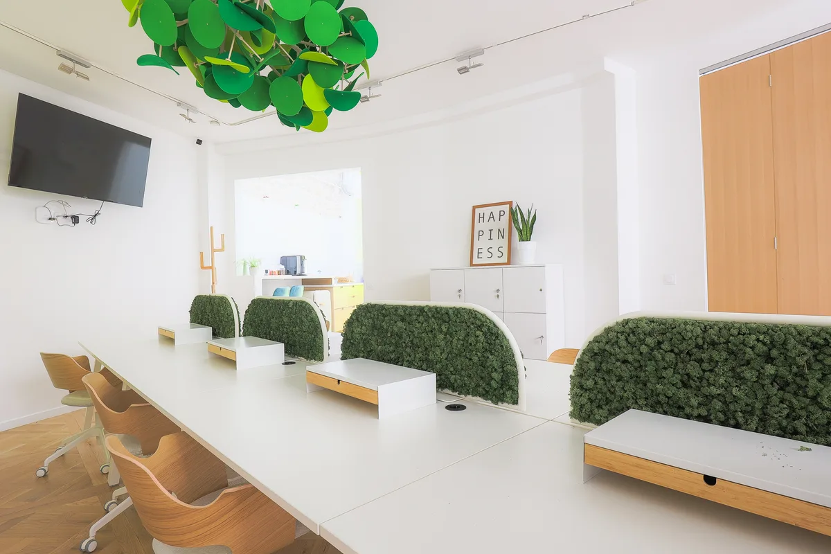 Espace de travail et d'événementiel modulable à Paris, 125 sqm, retail activation, pop-up rental