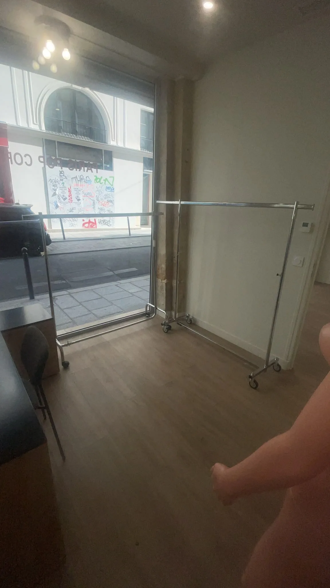Espace de vente à partager - 30m² au cœur du Sentier, pop up store in Paris, interior view