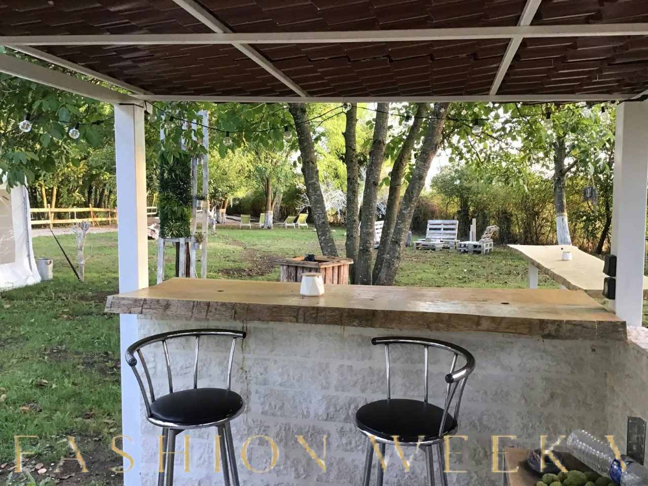 Espace en bordure de rivière avec chapiteau, 2000 sqm, private event, pop-up rental in Lens-Lestang, third interior view