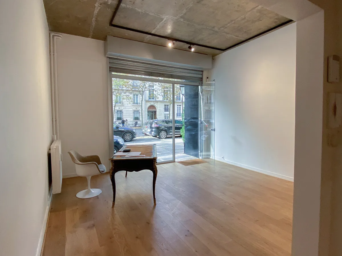 Espace polyvalent au cœur du 7e arrondissement de Paris, 100 sqm, art exhibition, pop-up rental, additional interior view