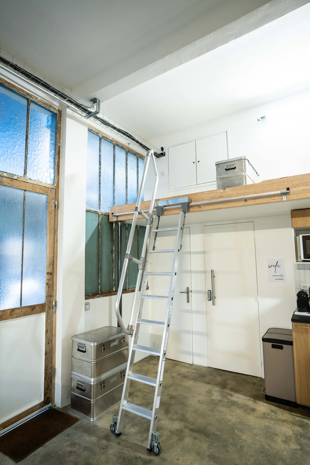 Espace polyvalent de 60 m² pour événements, photo shoot, pop-up rental in Paris, additional interior view
