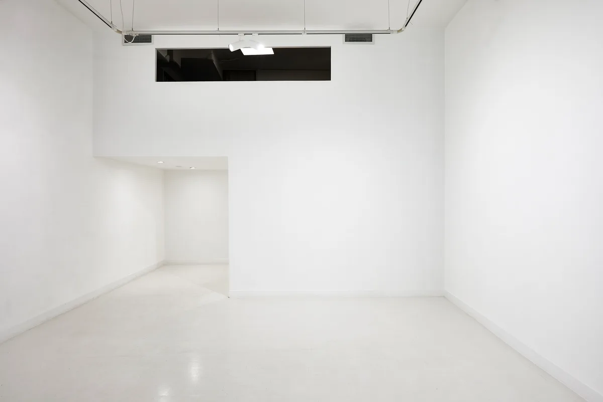 Espace polyvalent pour projets artistiques et événements, 32 sqm, art exhibition, pop-up rental in Marseille, third interior…