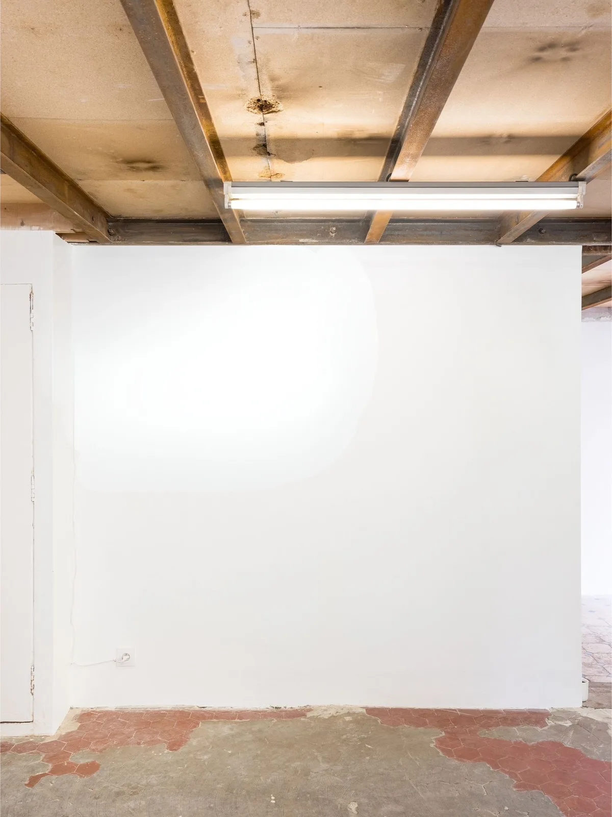 Espace Vide Sur Deux Niveaux Pour Événements, 37 sqm, pop up store in Marseille, additional interior view