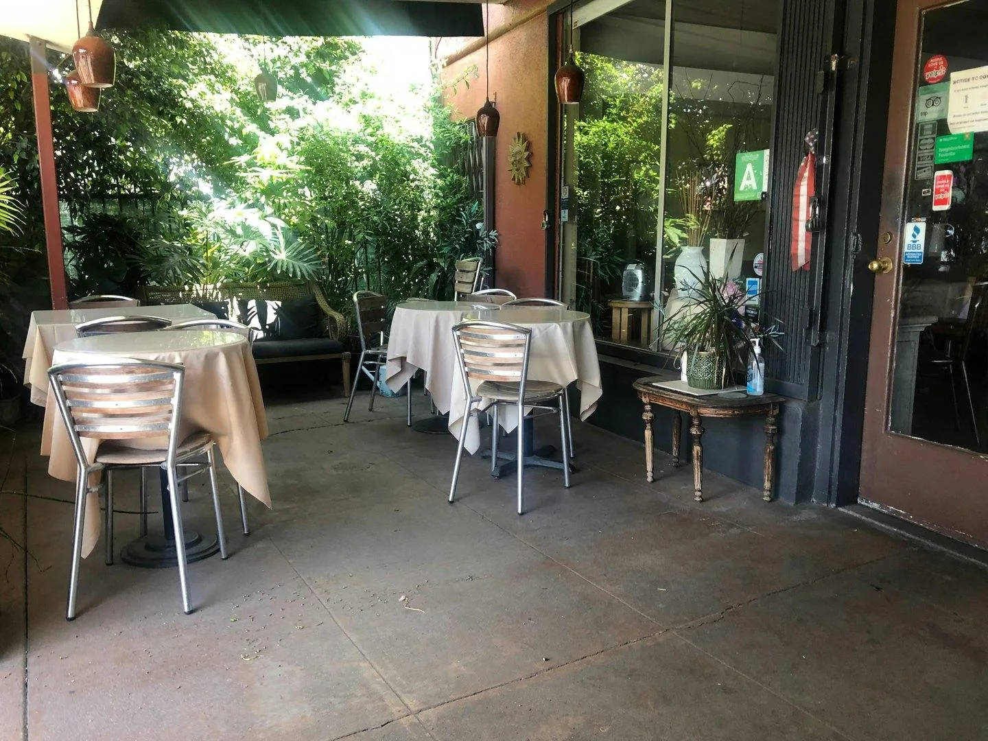 Event and Patio Space in Pico-Robertson — 5