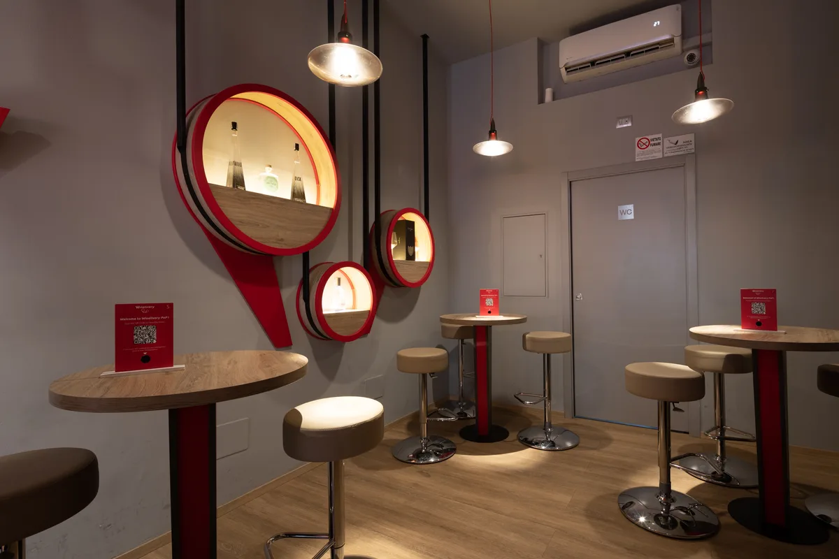 Event Space in Central Milan, 55 sqm, private event, pop-up rental in Milano, interior view