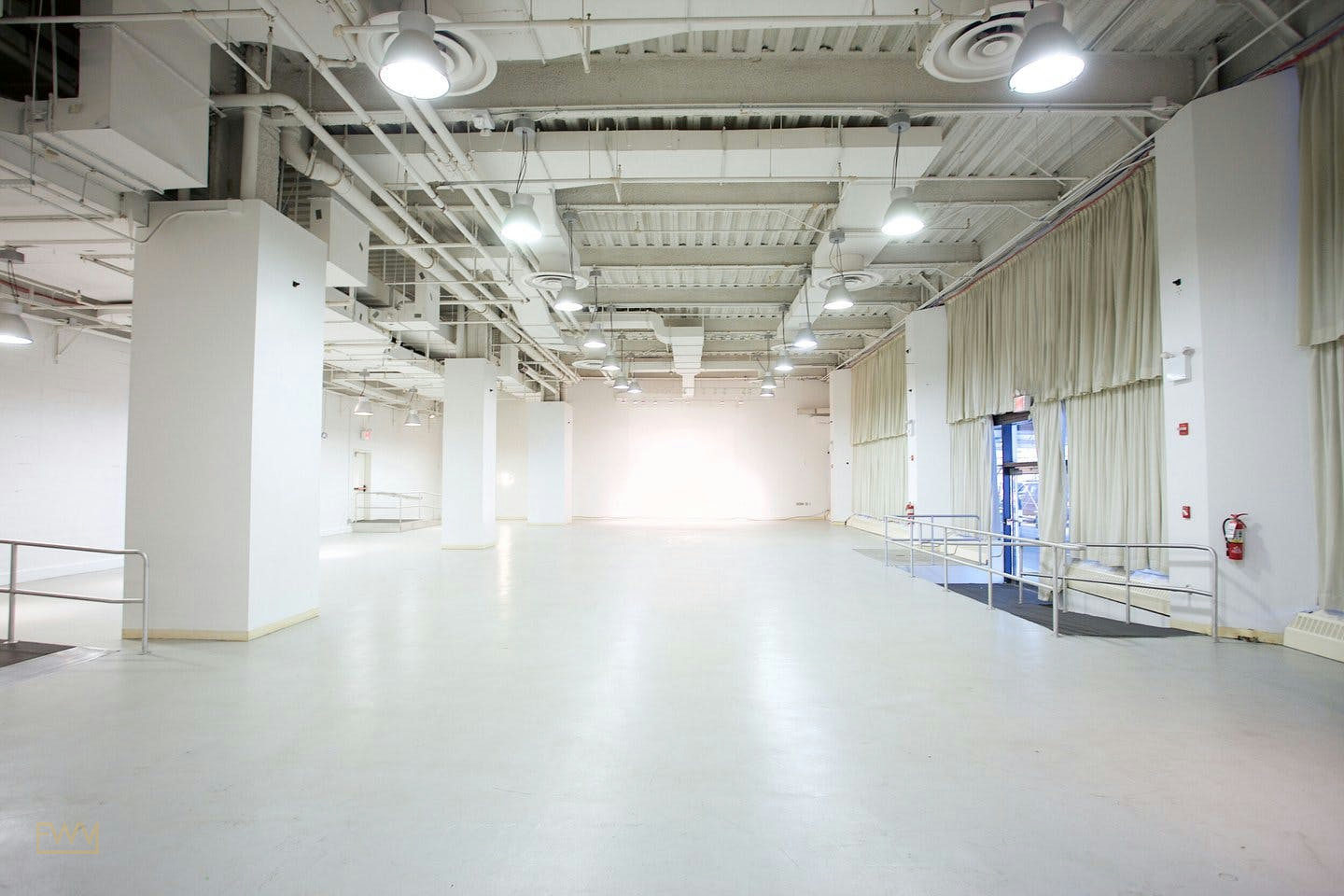 Event Space on Hudson Street in New York, 502 sqm, pop up store