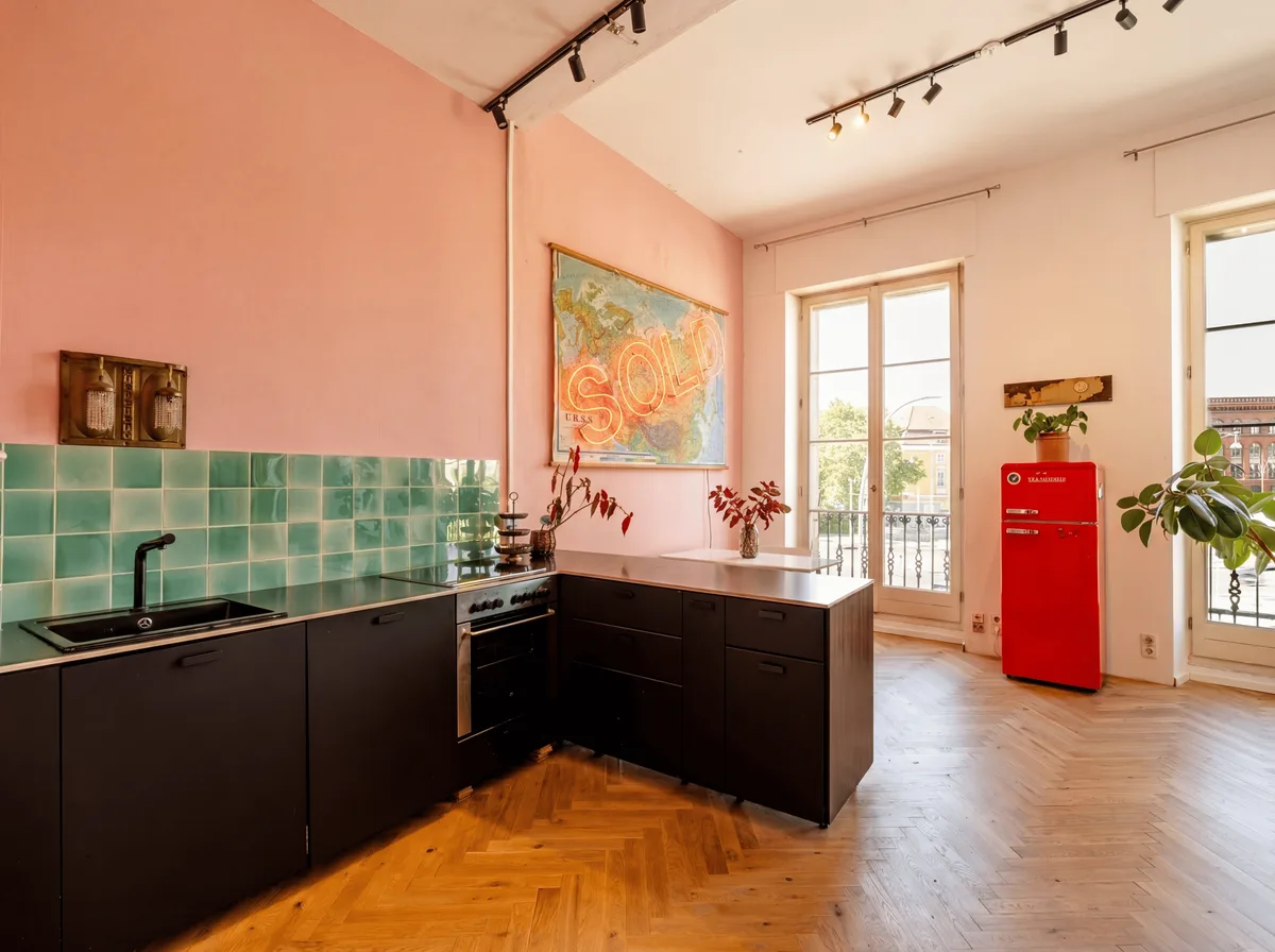 Exceptional Berlin Venue with Scenic City Views, 115 sqm, gallery showing, pop-up rental, interior view