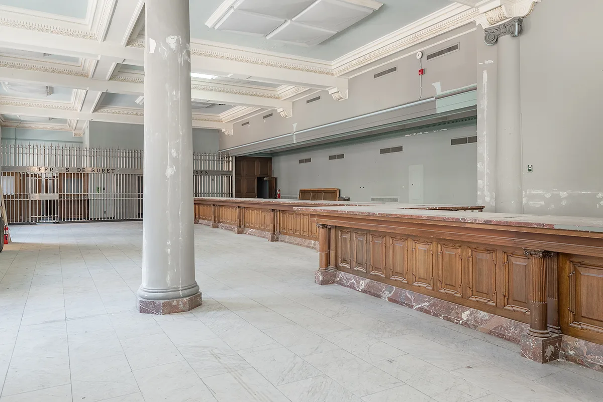 Exceptional Heritage Office and Retail Space for Lease, 557 sqm, pop up store in Montréal, interior view