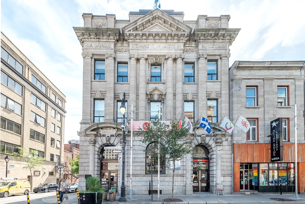 Exceptional Heritage Office and Retail Space for Lease, 557 sqm, pop up store in Montréal, additional interior view