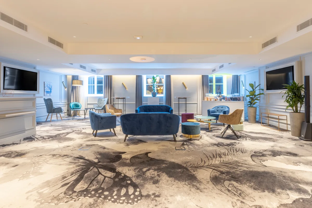 Exceptional Mansion for Showrooms and Events in Paris 8th, 900 sqm, showroom presentation, pop-up rental
