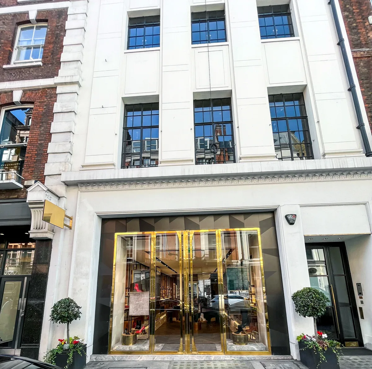 Exceptional Retail Space on Albemarle Street, Mayfair, 227 sqm, pop up store in Greater London, third interior view