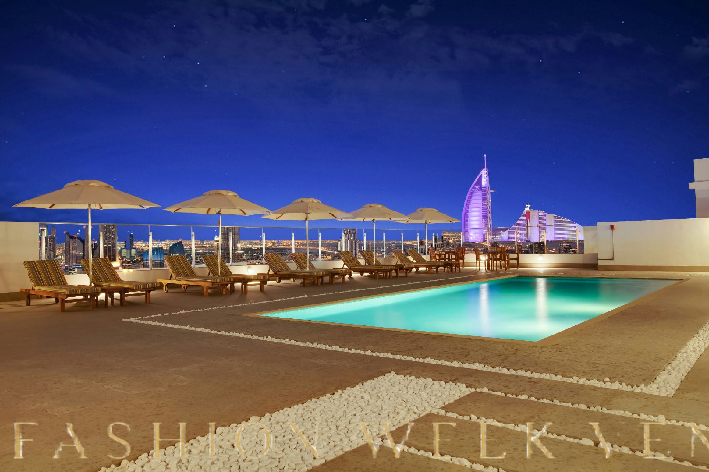 Exceptional Rooftop Retreat with Private Pool, 280 sqm, pop up store in Dubai