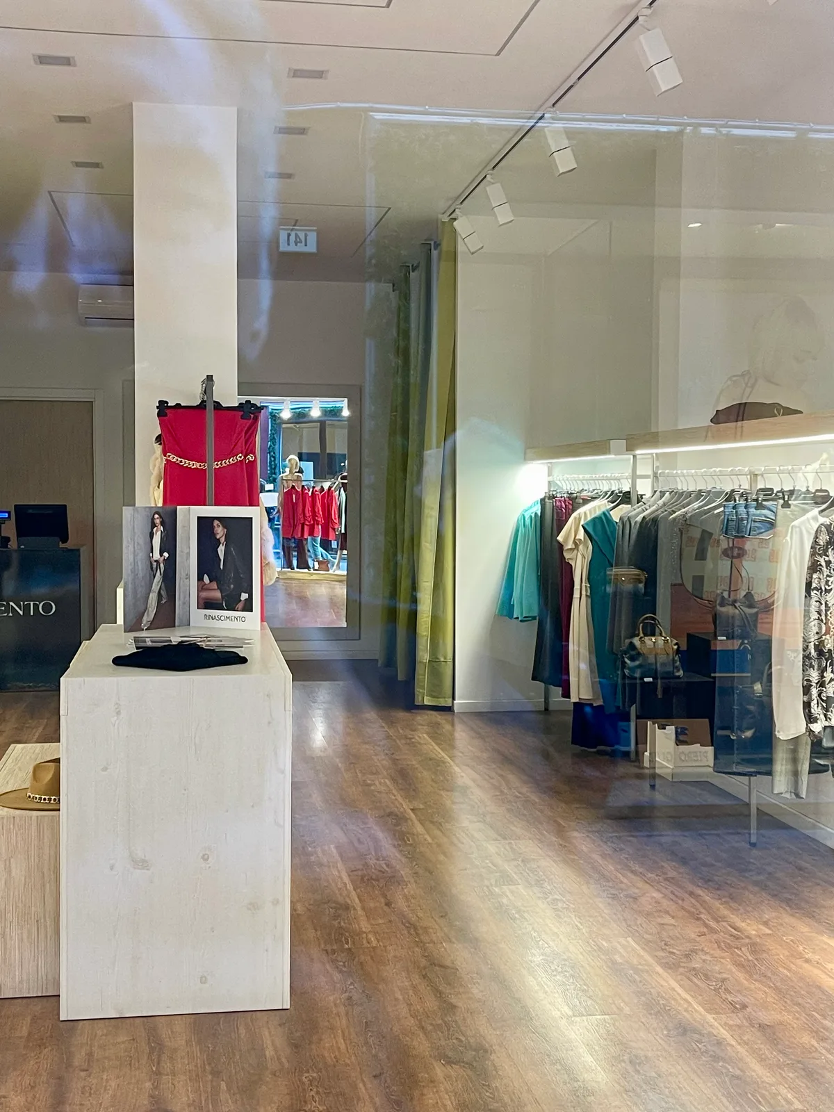 Exclusive Pop-Up Space for Rent in Fano's Historic Center, 90 sqm, pop up store, third interior view