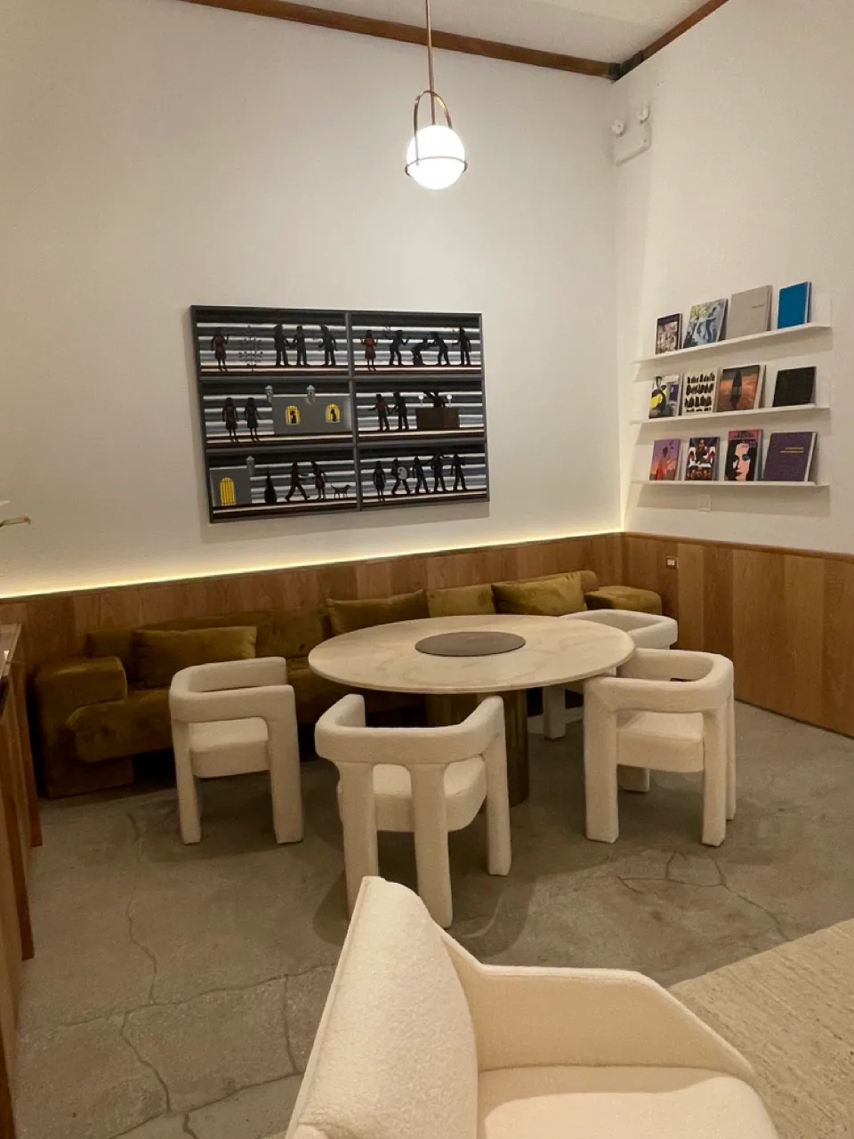Executive Lounge and Conference Suite in Fulton Market, 33 sqm, corporate event, pop-up rental in Chicago, interior view