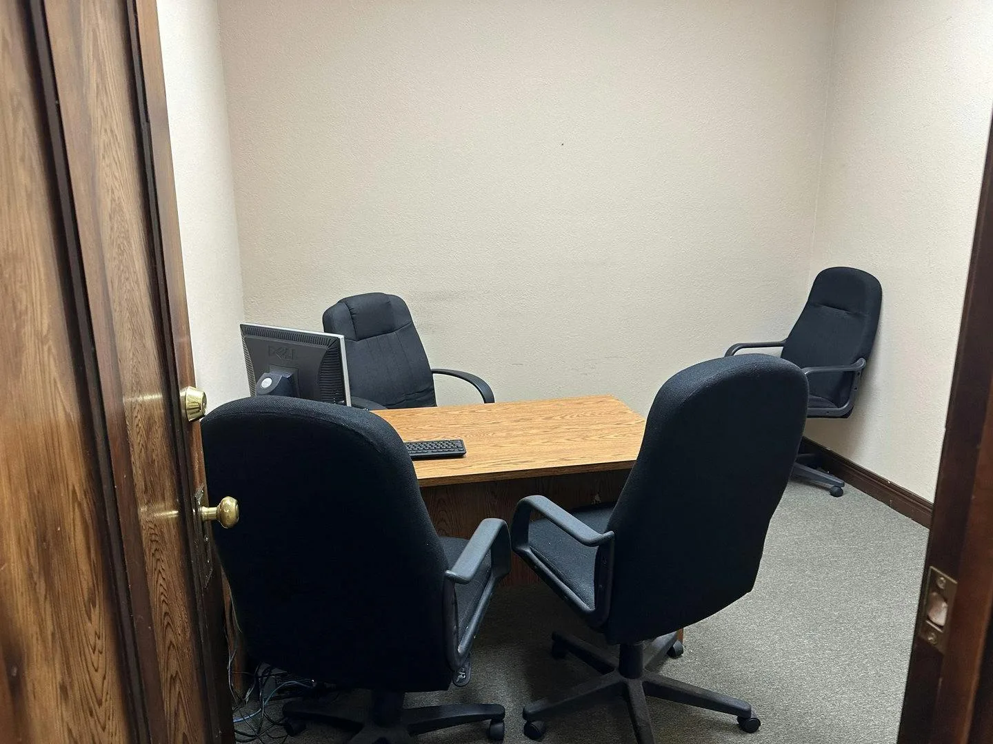 Executive Suites for Rent in Winnetka, Los Angeles
