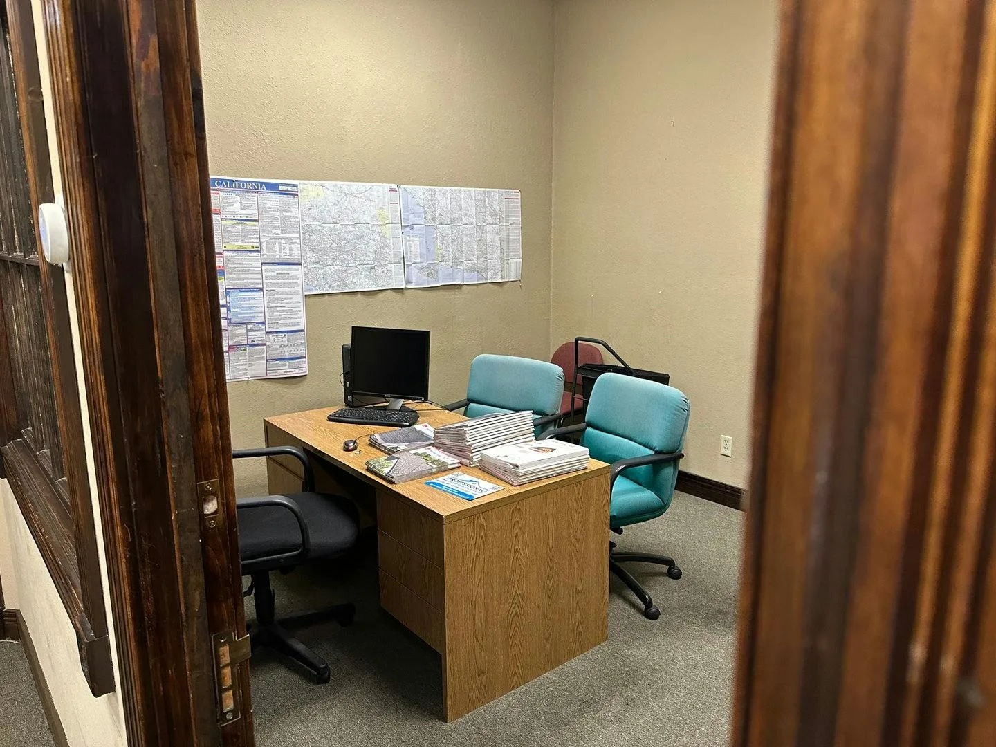 Executive Suites for Rent in Winnetka, Los Angeles — 2