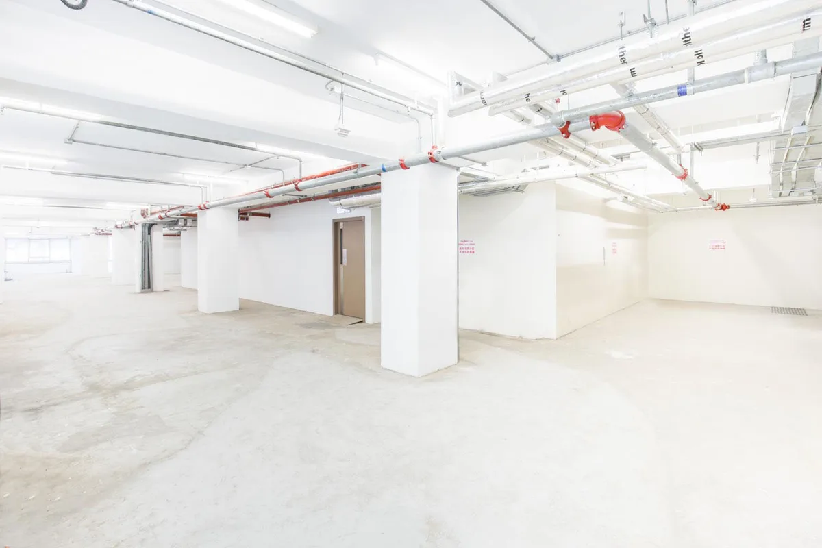Expansive 16,823 Sq Ft Pop-Up Retail Space, 1563 sqm, pop up store in Hong Kong, additional interior view