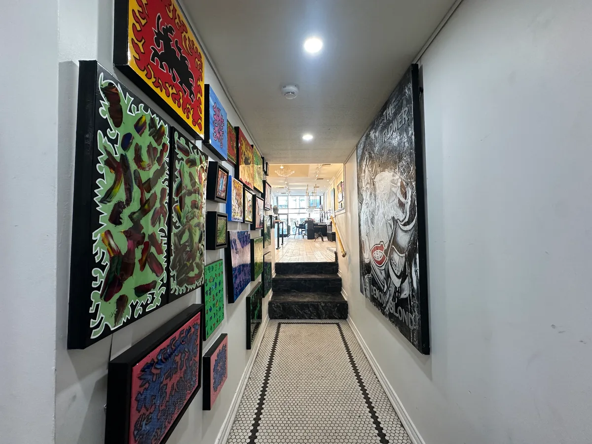 Expansive Art Gallery for Rent, 139 sqm, art exhibition, pop-up rental in Westmount, additional interior view