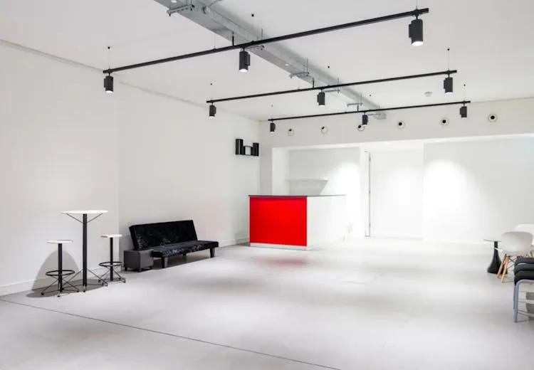 Expansive Gallery and Showroom Space in Shoreditch, London — 5