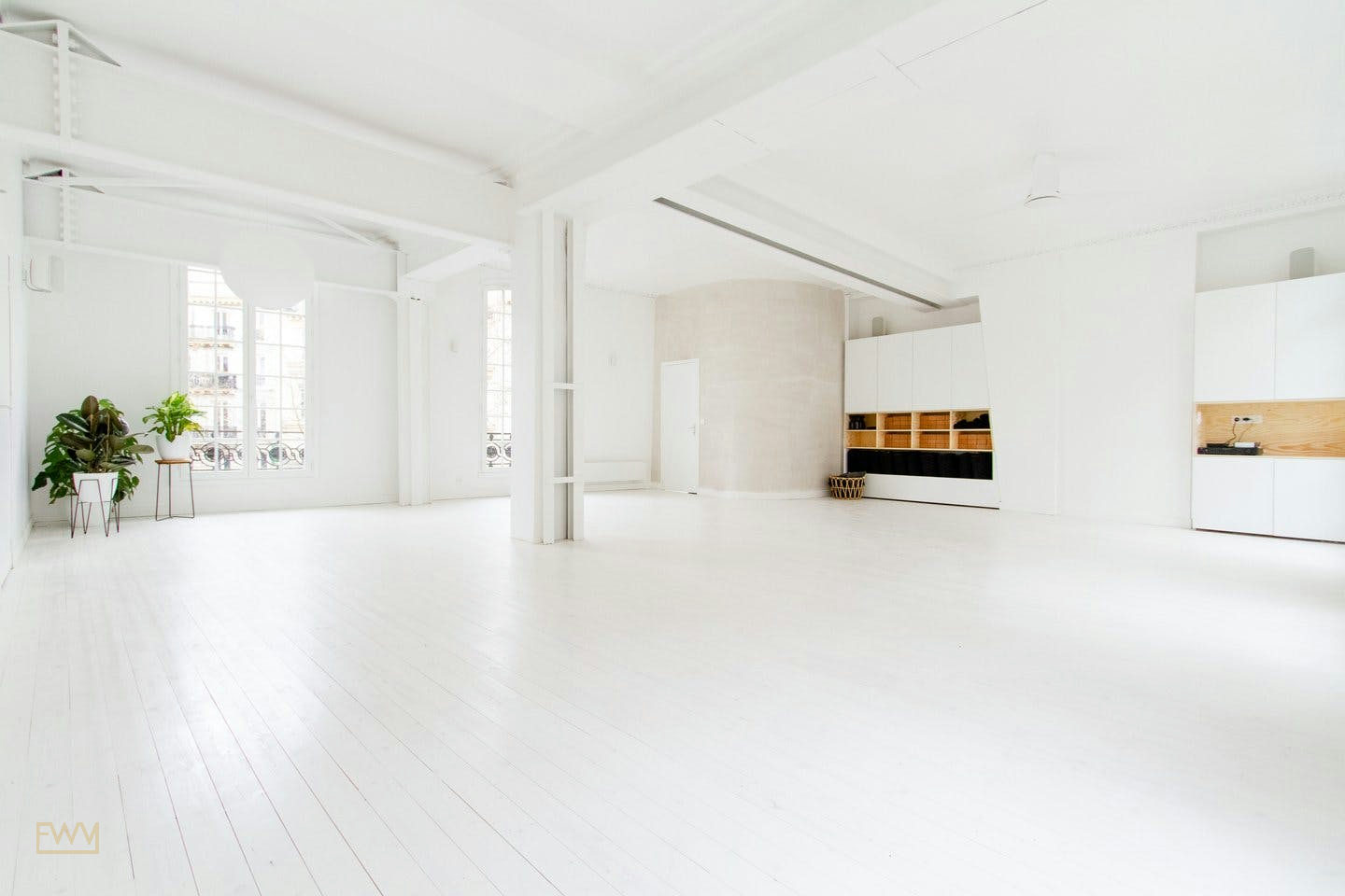 Expansive Showroom in Sentier Montorgueil, Paris