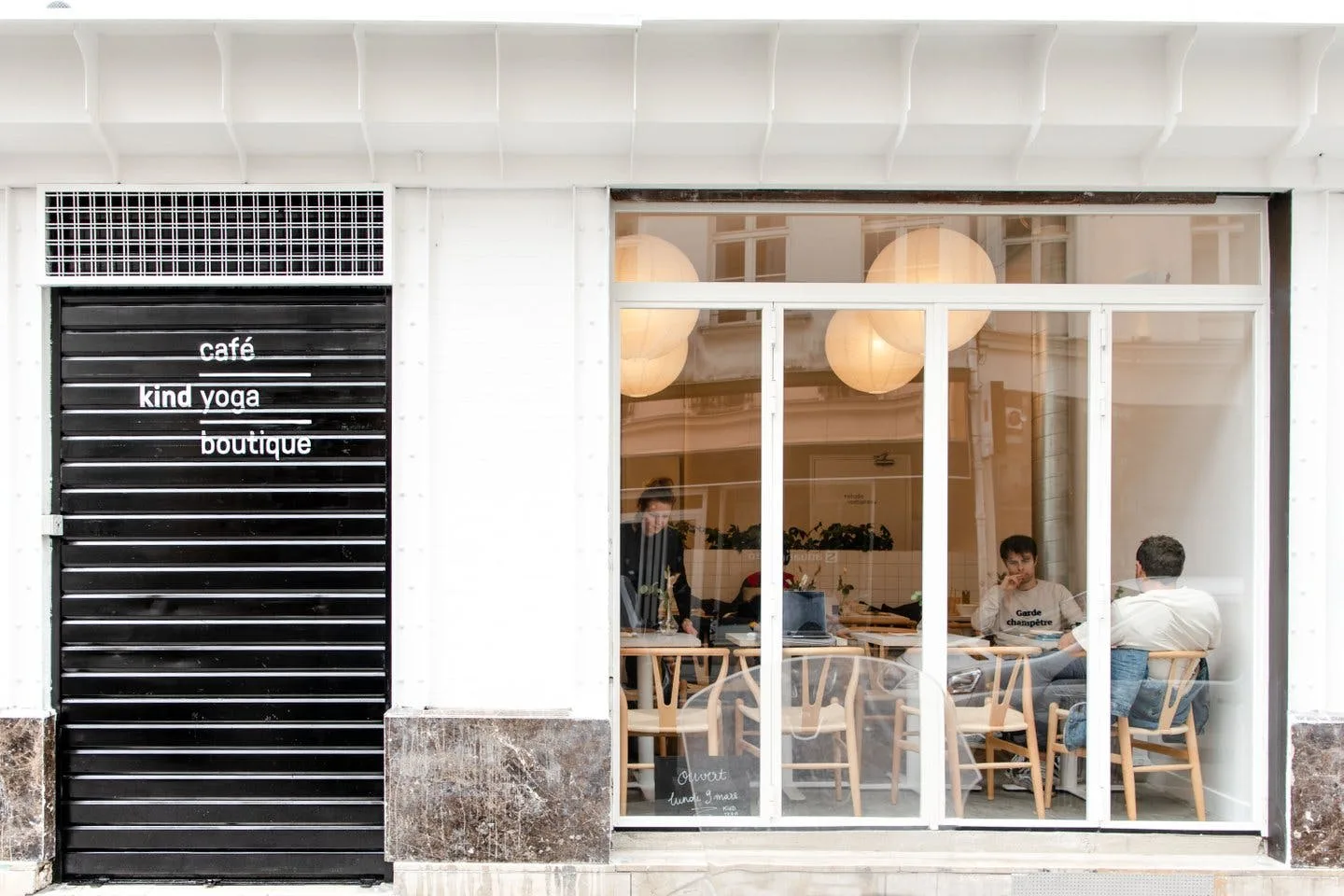 Expansive Showroom in Sentier Montorgueil, Paris — 5