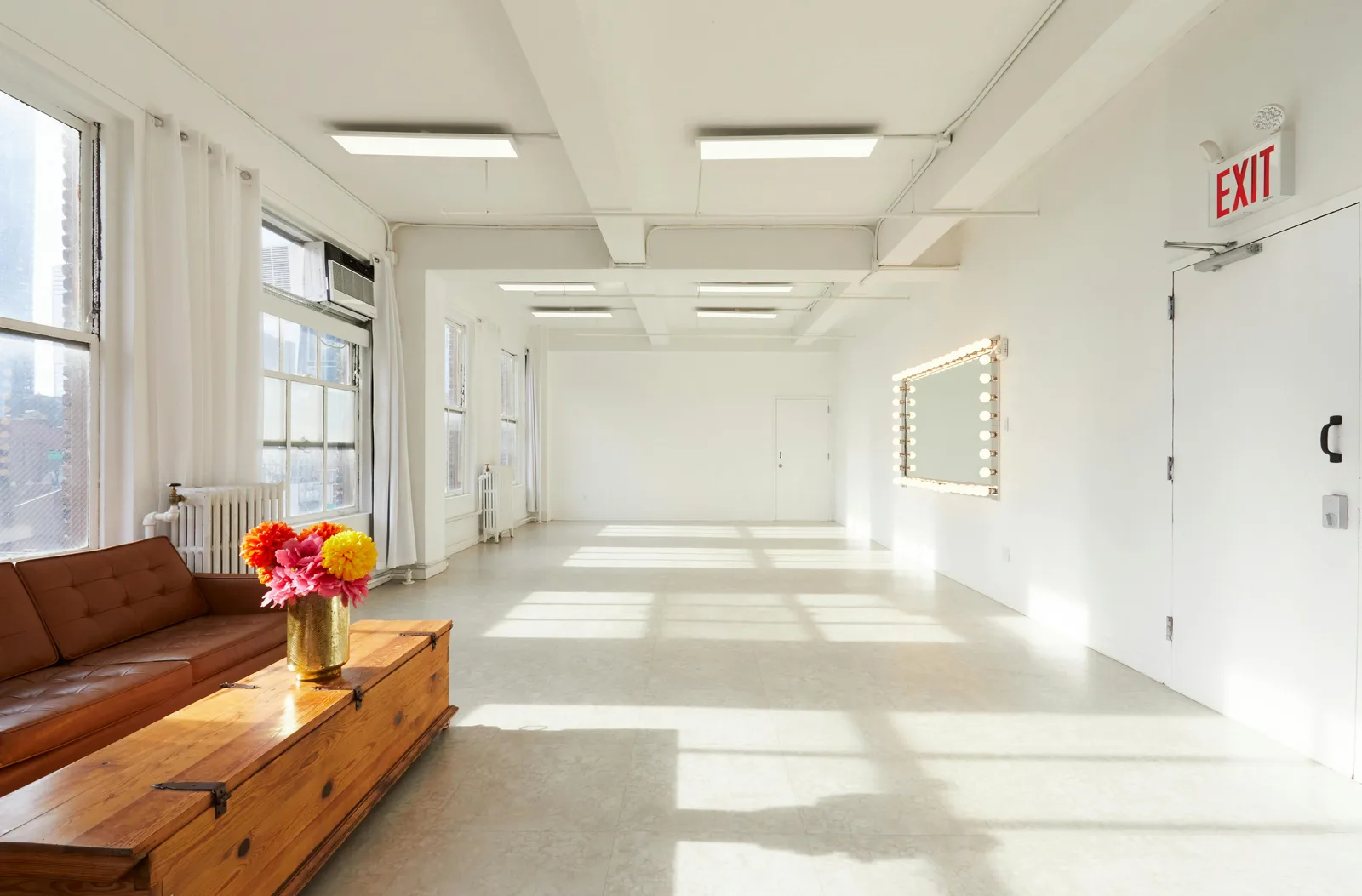 Expansive Skyline Loft and Connected Studio in New York — 2