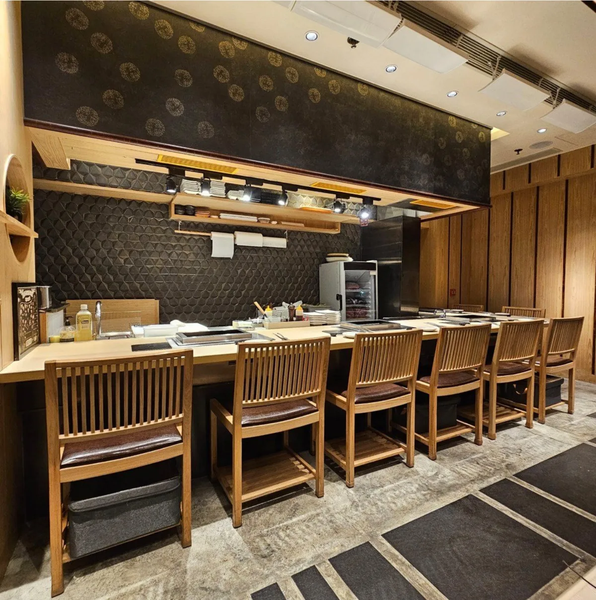 Fitted Out Restaurant for Rent in Central with No Premium, 56 sqm, private event, pop-up rental in Hong Kong, interior view