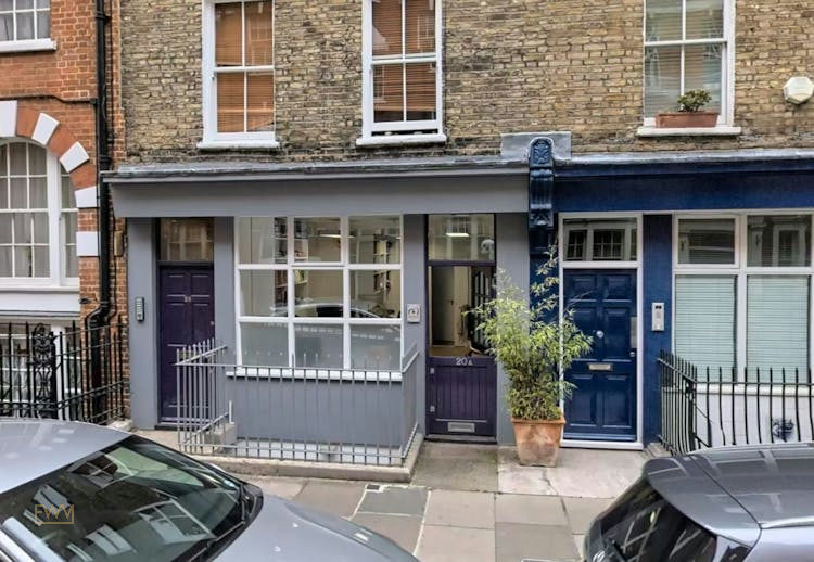 Fitzrovia Retail and Showroom Space on Newman Street, 70 sqm, pop up store in London