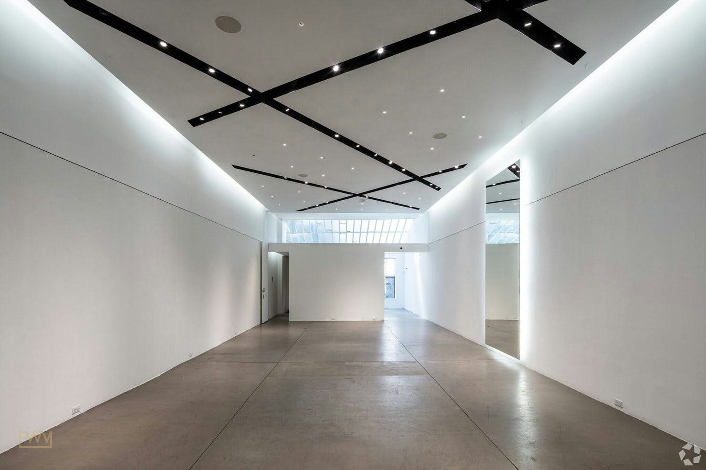 Flagship Retail Space on Wooster Street in SoHo, 232 sqm, pop up store in New York