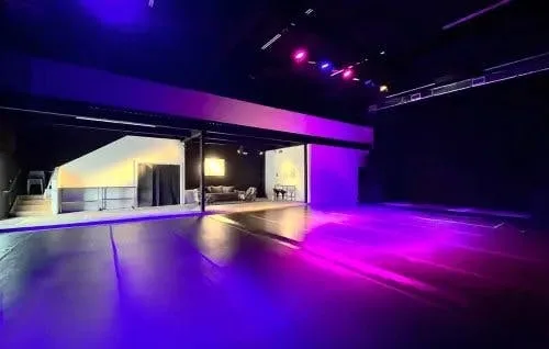 Flex Studio with High Ceilings in Little Haiti, Miami — 3