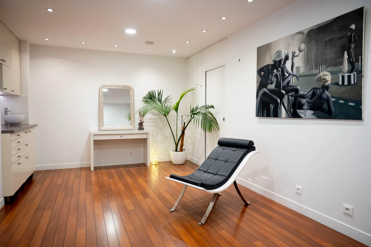 Flexible 160m² Space Ideal for Creative Events, pop up store in Paris, second interior view