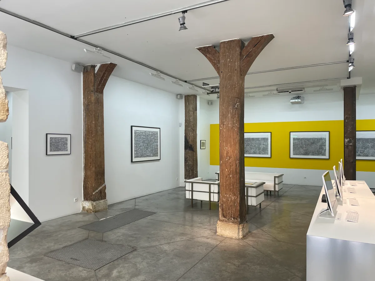 Flexible Gallery Space in Creative District, 117 sqm, art exhibition, pop-up rental in Paris, interior view