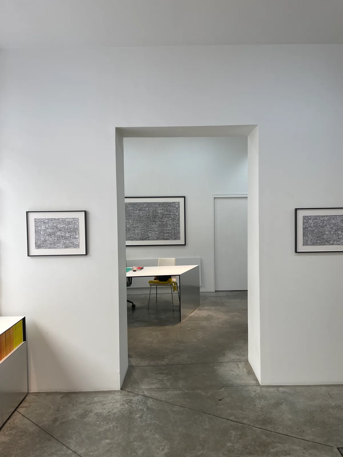 Flexible Gallery Space in Creative District, 117 sqm, art exhibition, pop-up rental in Paris, third interior view