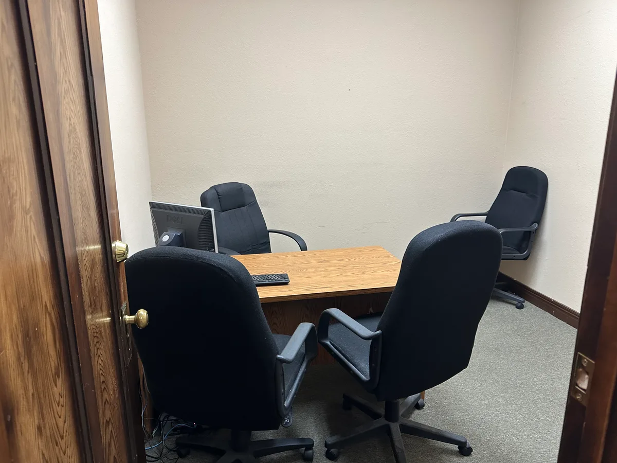 Flexible Office Space with Utilities Included, 19 sqm, networking event, pop-up rental in Los Angeles