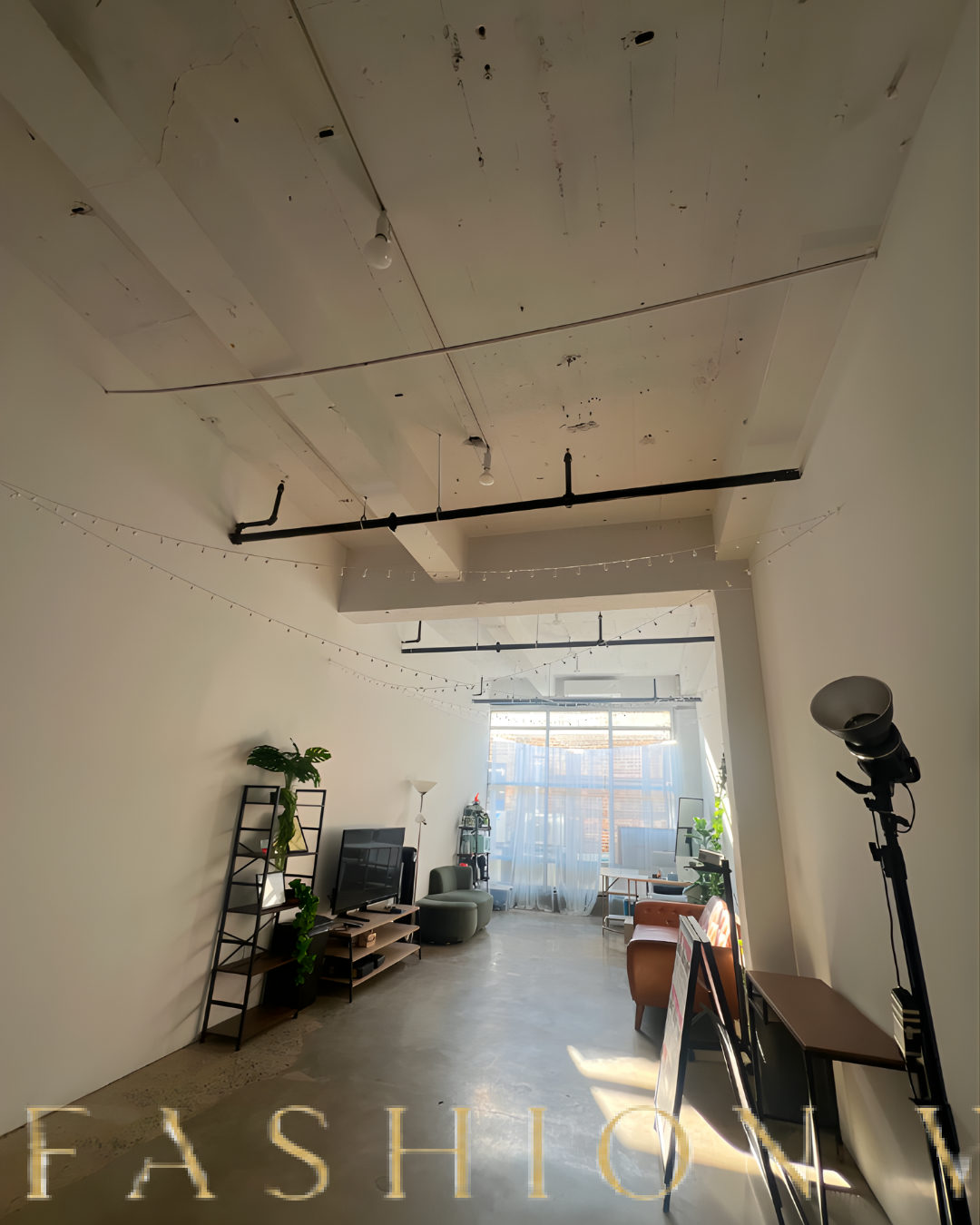 Flexible Open Space for Events and Creative Projects, 28 sqm, pop up store in Queens, third interior view