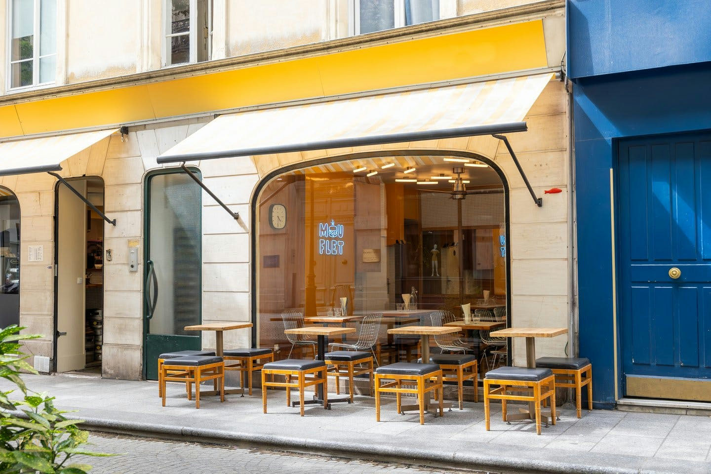 Flexible Restaurant with Terrace in Paris 75002, 50 sqm, retail activation, pop-up rental