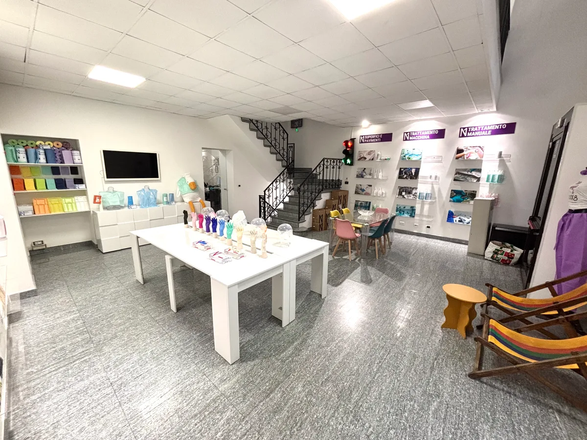 Flexible Showroom for Exhibitions and Brand Activities, 49 sqm, pop up store in Torino