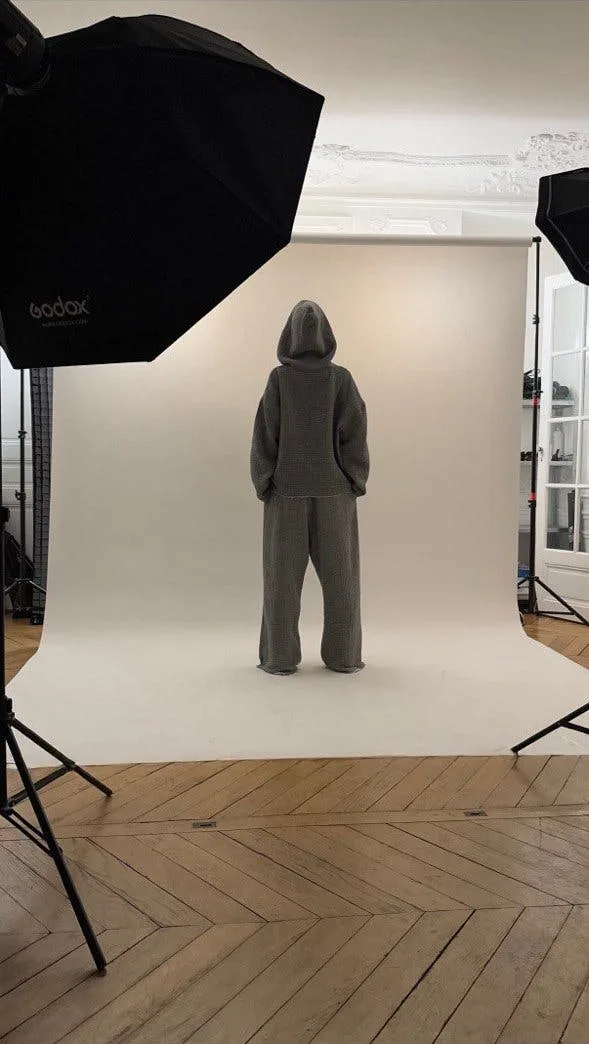 Fully Equipped 35 sqm Photo Studio and Showroom in Paris — 3
