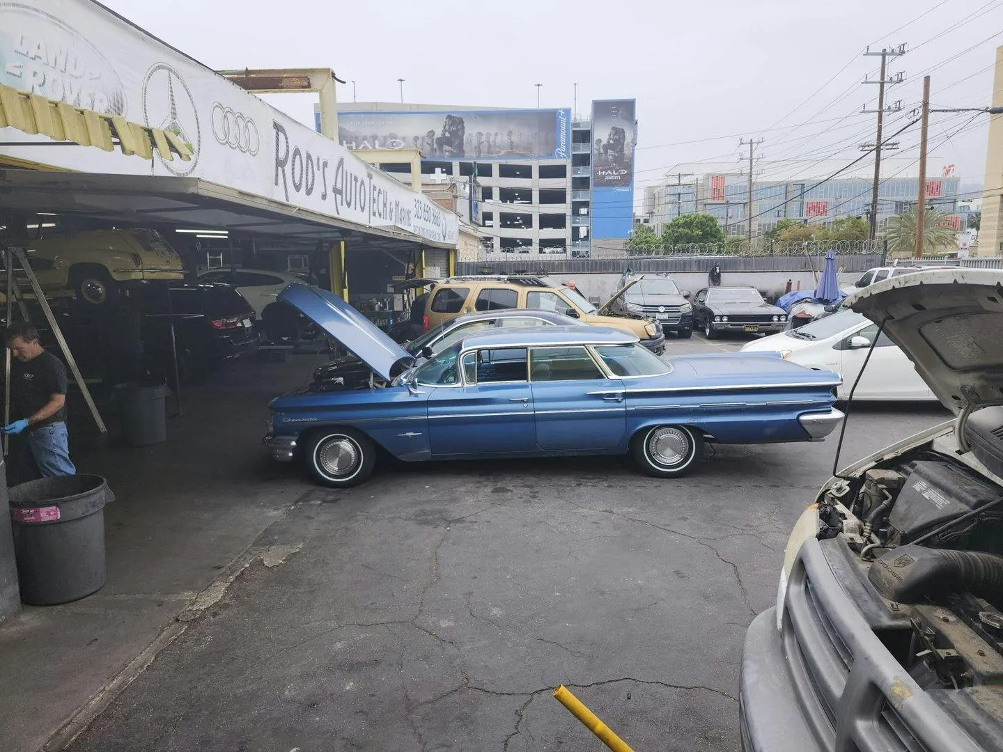 Fully Equipped Auto Repair Shop in West Hollywood — 4